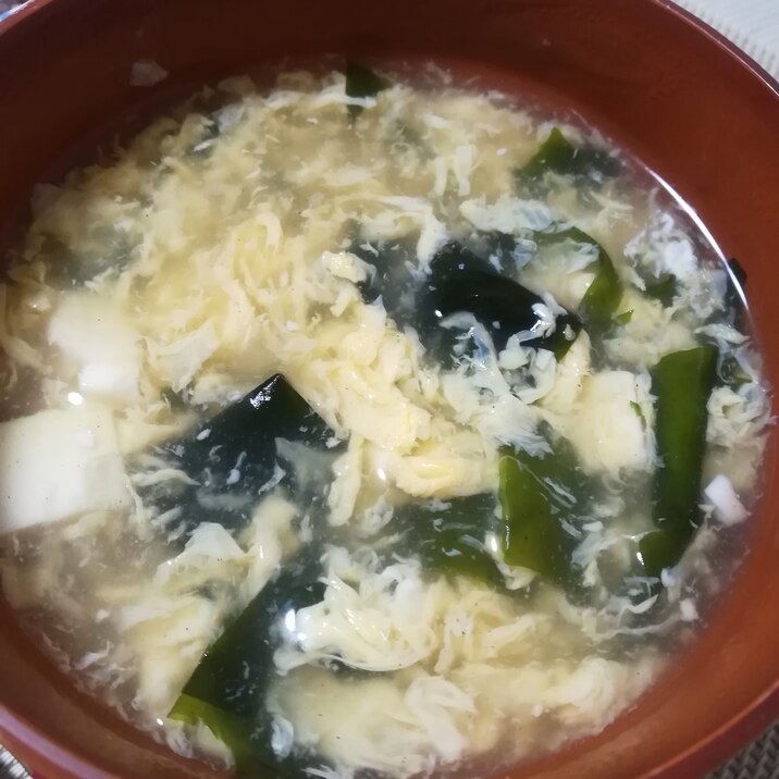 卵とわかめの中華スープ